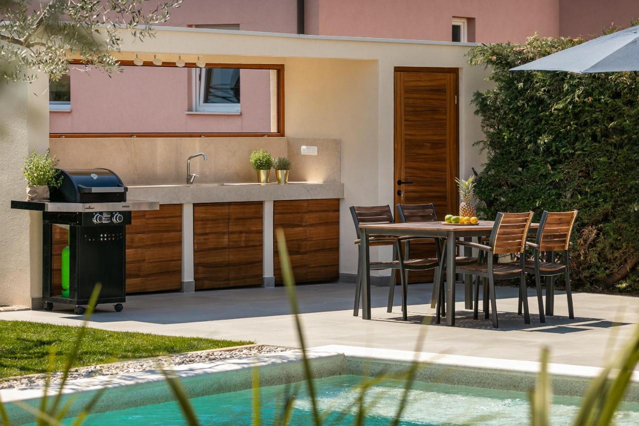 Belvedere Holidays Villas Novigrad  Exterior photo