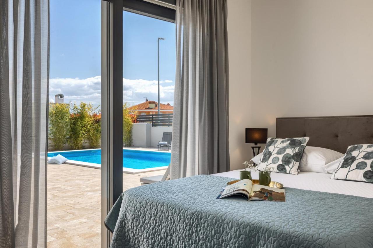 Belvedere Holidays Villas Novigrad  Exterior photo